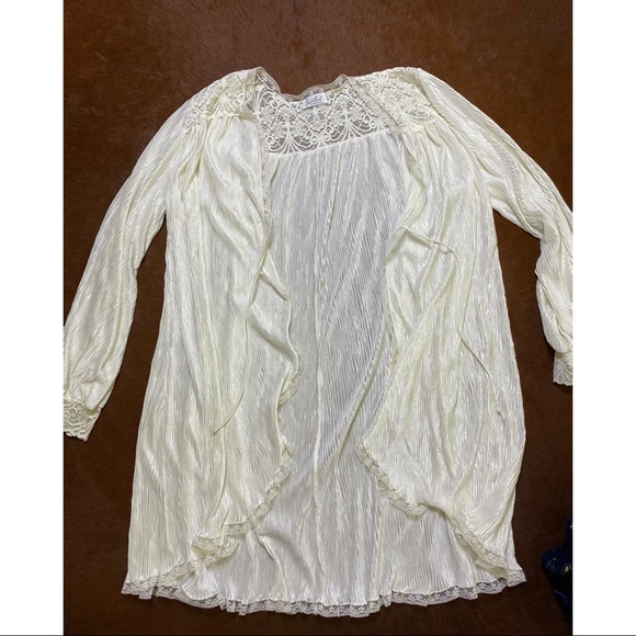 Vintage Lucie Ann Coverup/Robe - Picture 3 of 4